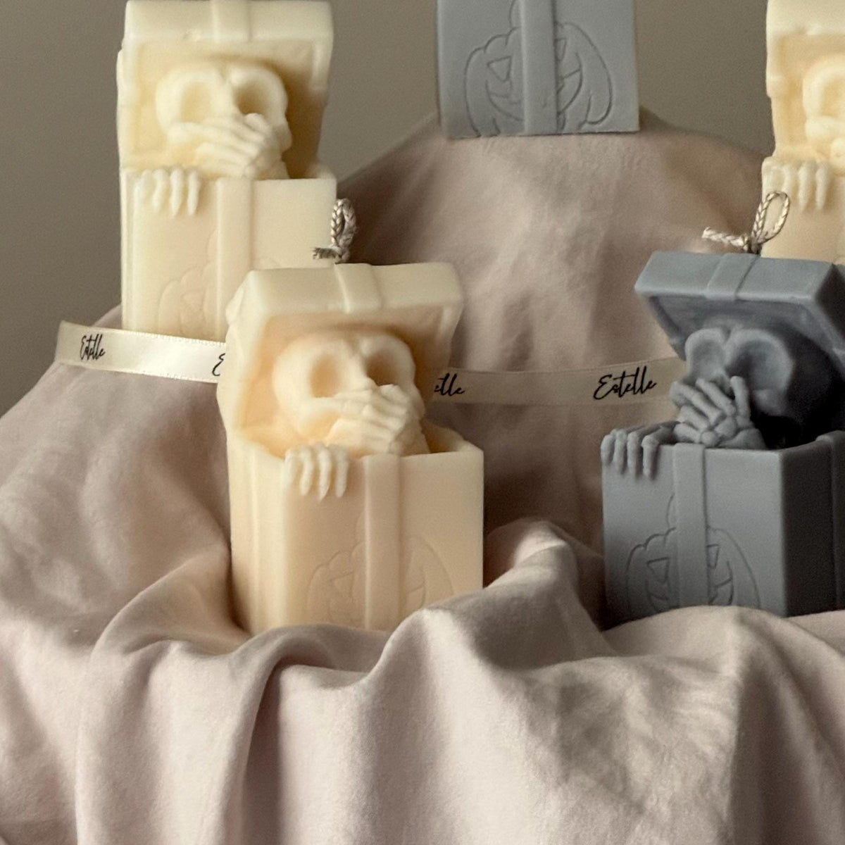 Skull Gift Box Soy Wax Candle – Halloween Gift